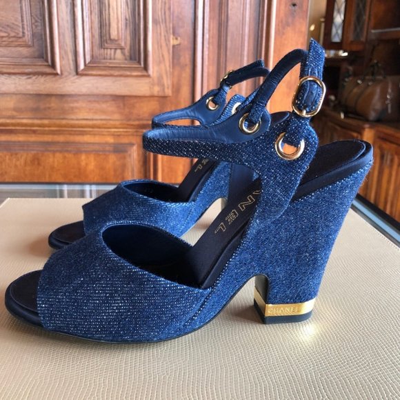 Chanel Chanel Denim Navy Blue Wedge Sandals NIB - Picture 2 of 10